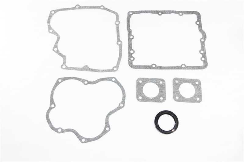 Набор прокладок трансмиссии, реверс-редуктора ДТ-75 (5 наим.) паронит 0,6мм, манжета. (Состав: 77.37.114,77.55.190,77.52.230,77.52.225,70х95-1.2) (Москва) ( ОЕ 12-348-200 )  КН-1027-5Н (12-348-200)