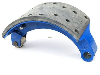 Колодка барабанного тормоза китайский мост HanDe HDZ9.5 тонн Камаз 6580 передний мост, Урал-6370 среднего и заднего моста: HD90129340069, HD90009440080 (1шт.) (ширина 180 мм./ с роликом / 8+8 отверстий/ сварная) АККОР г.Набережные Челны 6580-3501090