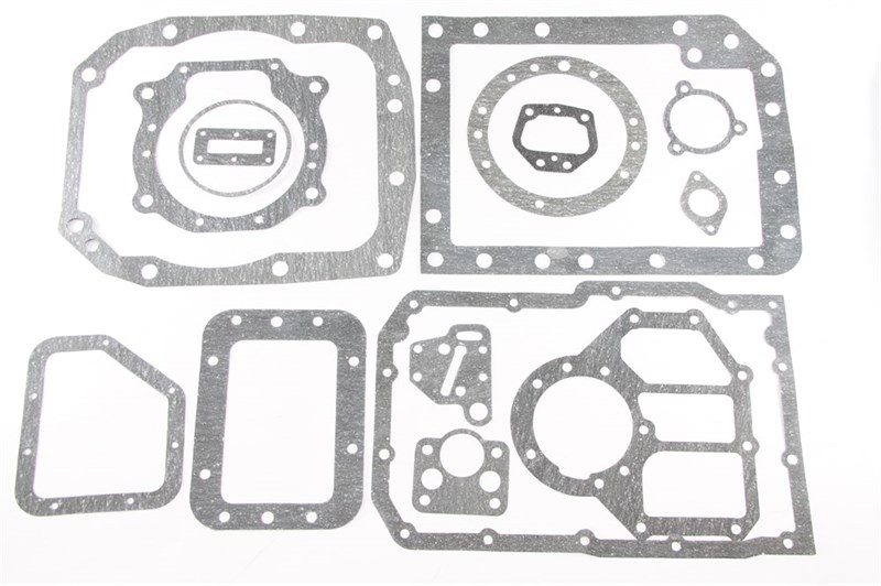 Набор прокладок КПП МТЗ-2022: паронит 0,6мм. 15 наим. (Москва) ( ОЕ 12-309-200 ) 12-309-200