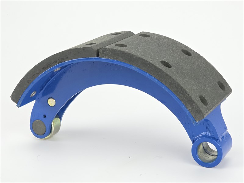 Колодка барабанного тормоза а/м КАМАЗ Компас 12 мост JAC N120 (OE: 3501B247-085WBS/ передняя/ верхняя/ сварная) (1шт.) АККОР 163501B247-085WBS