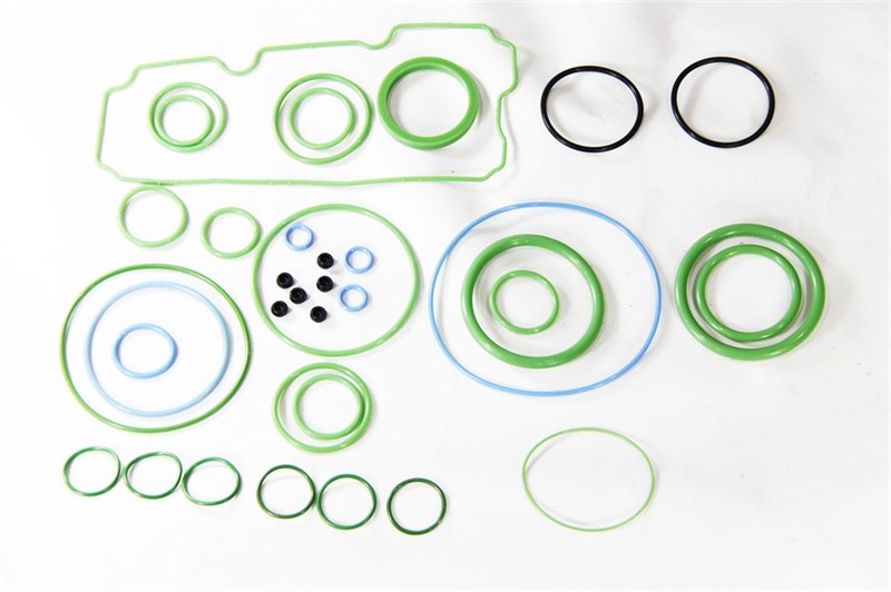 Комплект прокладок двигателя ЯМЗ-650 (уплотнительные кольца силикон, 19 наим., 37 шт. 650-1000005-05, 25.3111 2169, 650.111*, 650.130*) RUATI RN0033