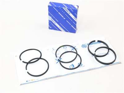 Комплект колец поршневых для компрессора КАМАЗ, ЗИЛ, МАЗ двухцилиндровый (2 наим. 6 шт. ОЕ: 130-3509167, 130-3509163-10, 130-3509165-10, Р-0, d=60x2.5+2.5+4.755 мм., Goetze) DRUSHBA Болгария 300-0679-000