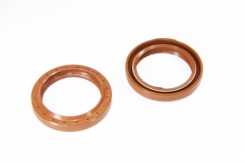 Сальник 70х92х12/16 а/м КАМАЗ привода передних и задних мостов раздаточной коробки (рев.) (красный с пружиной/FPM) Резинотехника г. Балаково ( ОЕ 864176-02 ) 864176-02