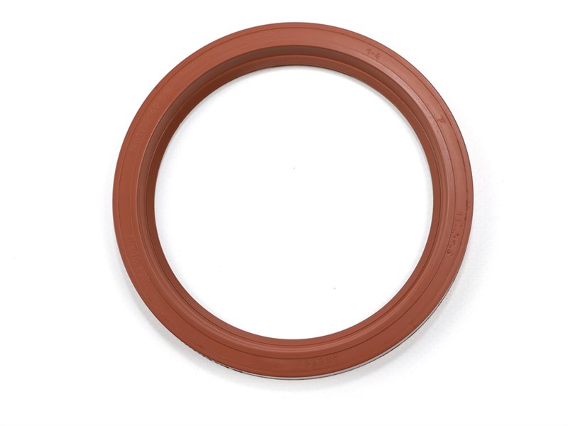 Манжета 105х130х12 а/м КАМАЗ коленчатого вала задняя (красная с пружиной/FPM) Резинотехника г. Балаково ( ОЕ Р.740.1005160-01 (FPM) )  Р.740.1005160-01 (FPM)