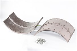 Рем. комплект тормозных накладок а/м УРАЛ-375 стар. обр.  (Сверл./с заклёпками/ширина 120мм./ к-т 4 шт.) 375-3501105 н.ч.