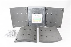 Рем. комплект тормозных накладок а/м МАЗ-101, 5440, КАМАЗ-6580, SHAANXI X3000 задняя ось (Сверлён./расточенные/с заклёпками/ширина 220мм./ к-т 8 шт./ повышенный ресурс при высокой нагрузке и перегрузке, конвейерное качество ОЕМ/ для барабонов с высоким из RU 472 HD