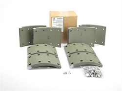 Рем. комплект тормозных накладок а/м КАМАЗ 65115, 65117, 53215 ЕВРО после 06.2013 г. (материал ТИИР-417, повышенный ресурс/ Сверл./расточенные/с заклёпками/ширина 140мм./ к-т 4 длин. + 4 корот., 53205-3501105-01/53205-3501105-51-01 / доп. арт: 53229-35011 Ремком.№ 4. с закл. 417