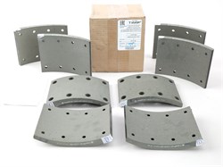 Рем. комплект тормозных накладок а/м КАМАЗ 53212,5511,5320, 65115, 65117, 53215 ЕВРО до 06.2013 г. (материал ТИИР-461, повышенный ресурс и термостойкость / Сверл./расточенные/ без заклёпок/ширина 140мм./ к-т 8 шт. длинные: 65115-3501105-41 толст.+тонк./ д Ремком.№ 1. без закл. 461